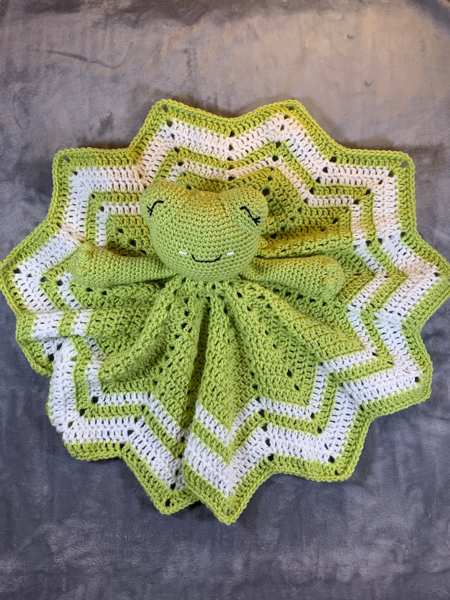 Frog Lovey blanket